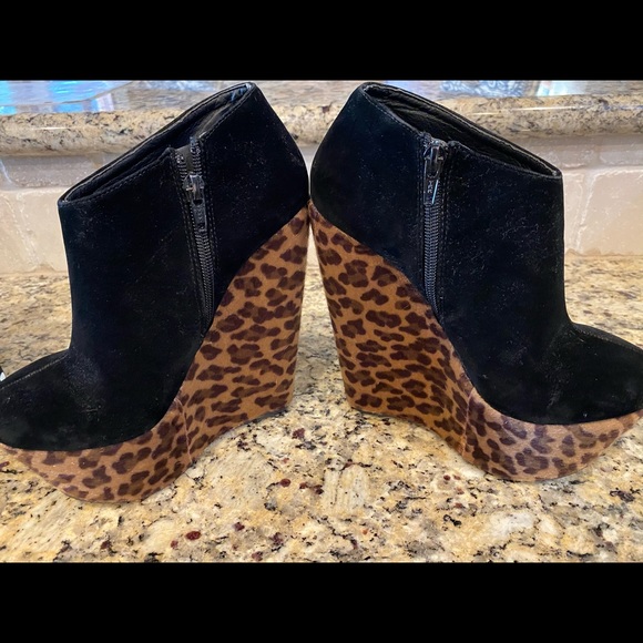 3 for $10 /Make Me Chic black suede & leopard booties - Picture 2 of 5